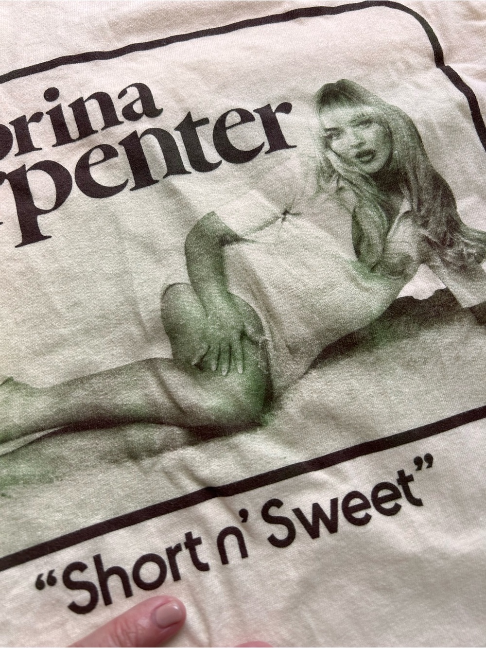 Sabrina Carpenter 100% Cotton Short Sleeve. Short n’ Sweet. Graphic band tee. S - Picture 6 of 6